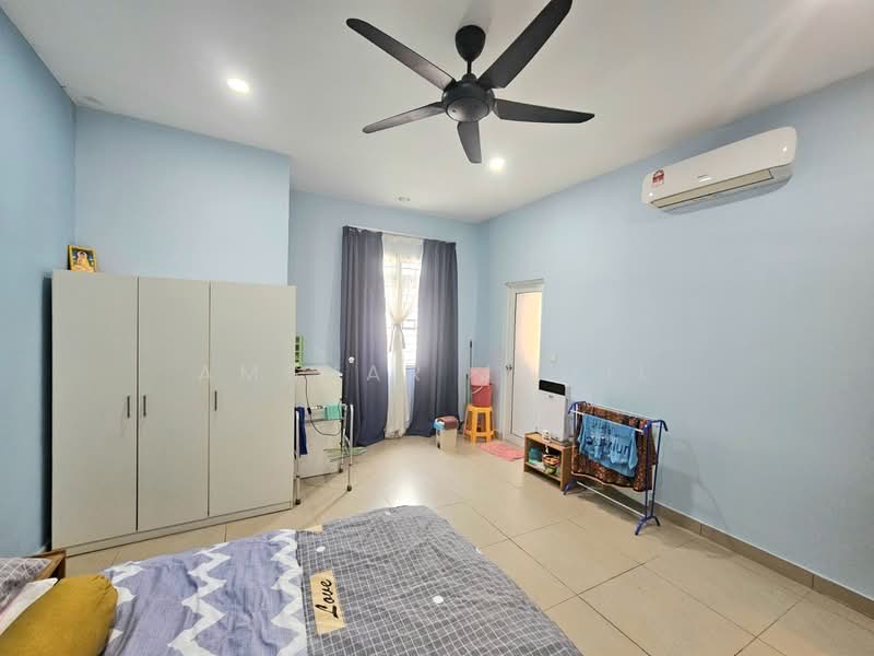 Rumah Teres 2 Tingkat untuk Dijual di Kota Kemuning (Shah Alam) - Amsyar Jamil - Bedroom - PropertyGuru.com.my