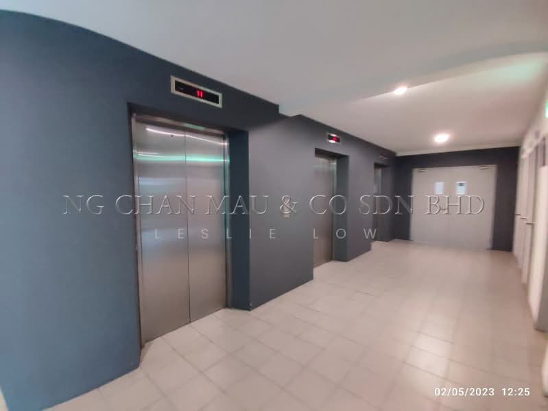 Condominium for Sale at Residensi Zamrud - Leslie Low - Corridor - PropertyGuru.com.my