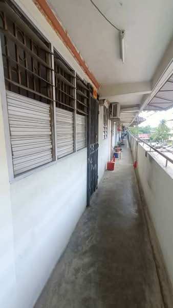 Flat for Sale at Taman Daya - Jalan Bertam 1, 10 and 16 - Yvonne Lim - Corridor - PropertyGuru.com.my