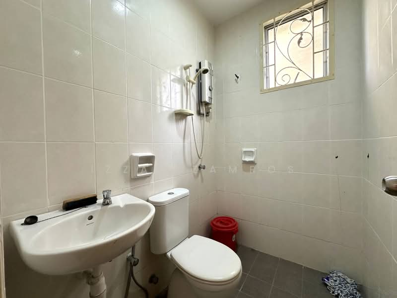 Rumah Berkembar untuk Dijual di Saujana Impian (Kajang) - Izzat Zamros - PropertyGuru.com.my