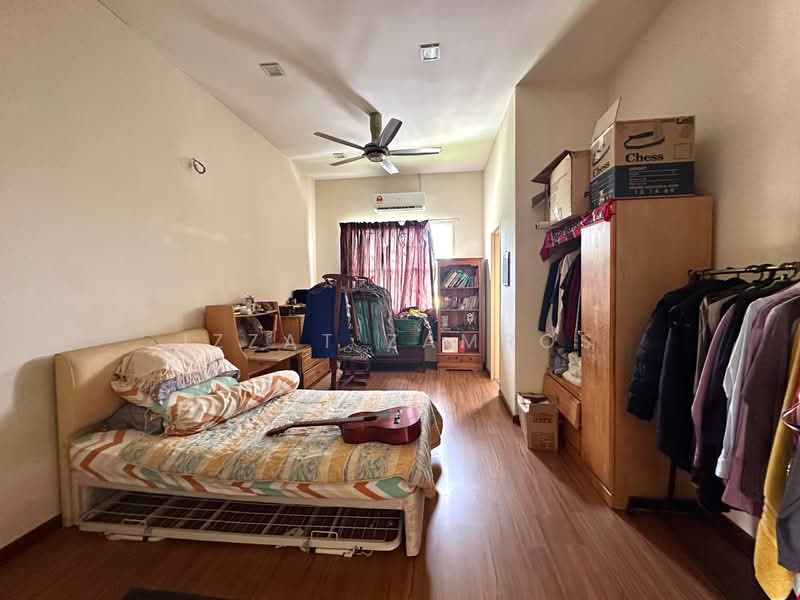 Rumah Berkembar untuk Dijual di Saujana Impian (Kajang) - Izzat Zamros - PropertyGuru.com.my