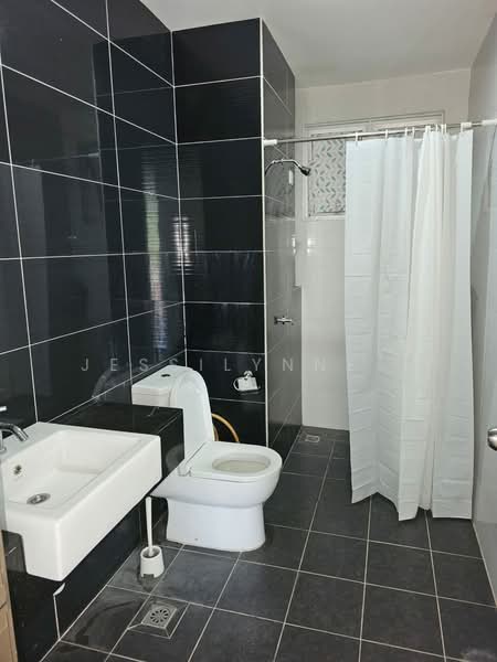 Kondominium untuk Dijual di Platinum III - Jessilynne . - Bathroom - PropertyGuru.com.my