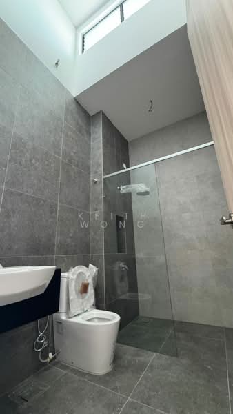Rumah Berkembar untuk Dijual di Skudai (Johor) - Keith Wong - Bathroom - PropertyGuru.com.my