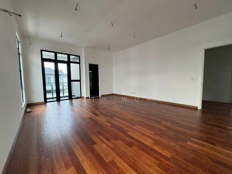 Rumah Berkembar untuk Dijual di Skudai (Johor) - Keith Wong - Living Room - PropertyGuru.com.my