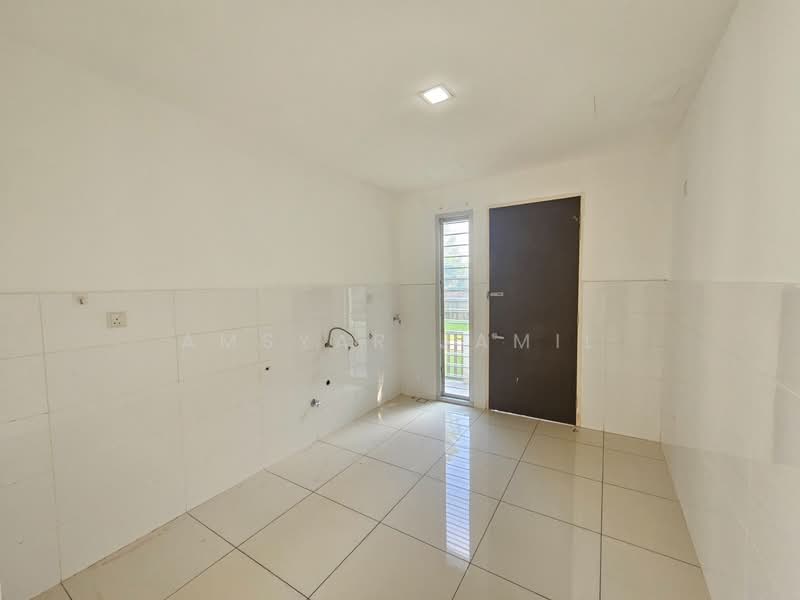 Terraced House for Sale in Bandar Tropicana Aman (Telok Panglima Garang) - Amsyar Jamil - Kitchen - PropertyGuru.com.my