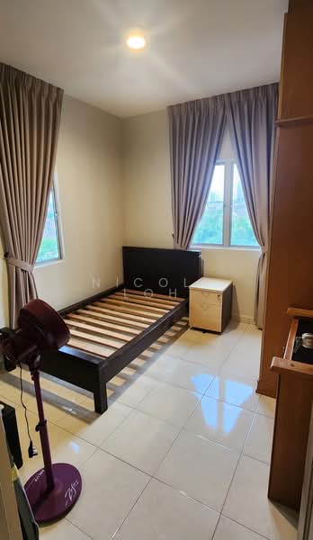 Kondominium untuk Dijual di Endah Regal Condominium - Nicole Loh - Bedroom - PropertyGuru.com.my