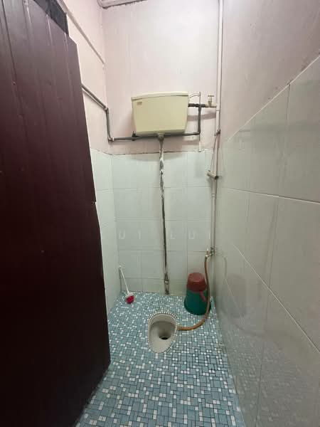 1-storey Terraced House for Sale in Taman Ungku Tun Aminah (Skudai) - Lui Lui - Bathroom - PropertyGuru.com.my