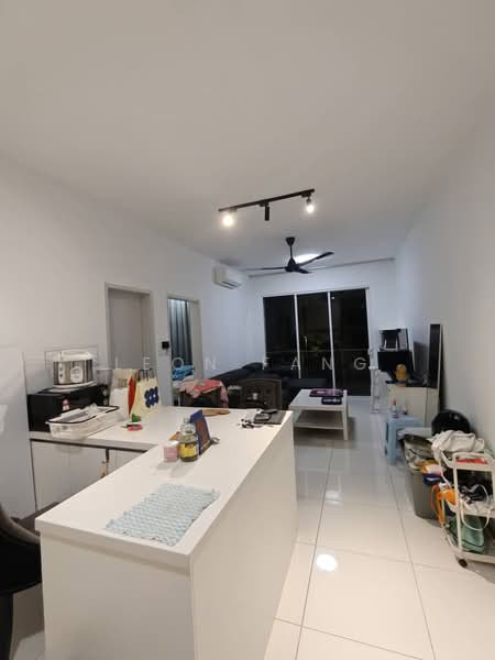 Servis Apartment untuk Dijual di RYAN & MIHO - Leon Fang - Living Room - PropertyGuru.com.my