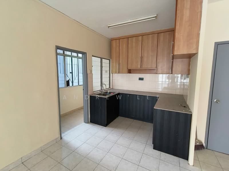 Apartment for Sale at Bistari Impian Apartment - Andrew Lee - Kitchen - PropertyGuru.com.my