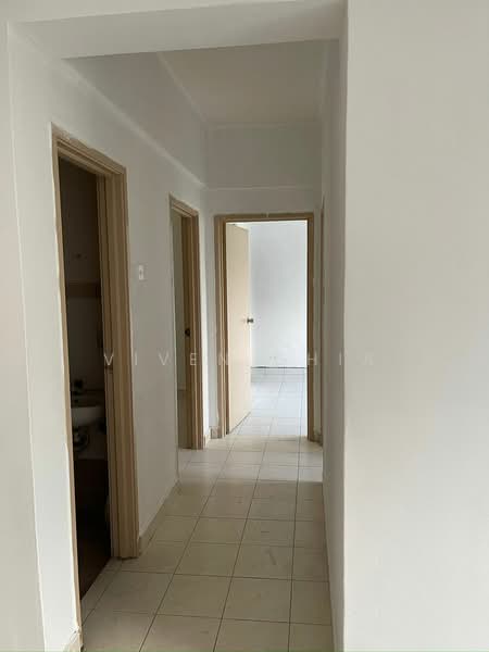 Condominium for Rent at Pudu Impian 2 - Vila Tropika - Viven Chia - Corridor - PropertyGuru.com.my