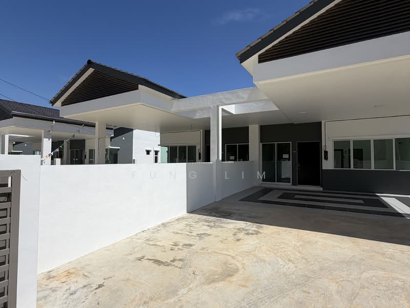 Semi-Detached House for Sale in Parit Buntar (Perak) - Fung Lim - Exterior - PropertyGuru.com.my