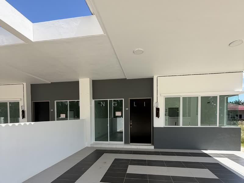Semi-Detached House for Sale in Parit Buntar (Perak) - Fung Lim - Exterior - PropertyGuru.com.my