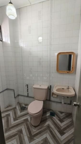 2-storey Terraced House for Sale in TTDI Jaya (Shah Alam) - SAIFUL HELMI - Bathroom - PropertyGuru.com.my
