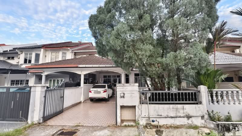 2-storey Terraced House for Sale in TTDI Jaya (Shah Alam) - SAIFUL HELMI - Exterior - PropertyGuru.com.my