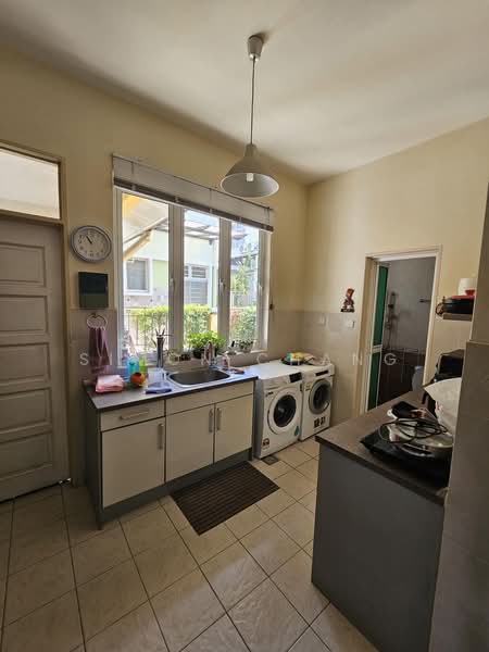 Rumah Berkembar untuk Dijual di Setia Damai (Setia Alam) - Simon Chang - Kitchen - PropertyGuru.com.my