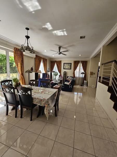 Rumah Berkembar untuk Dijual di Setia Damai (Setia Alam) - Simon Chang - Living Room - PropertyGuru.com.my