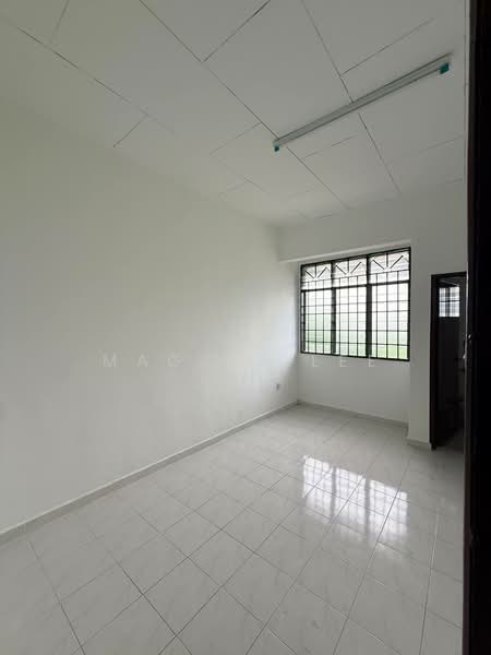 2-storey Terraced House for Sale in Taman Johor Jaya (Johor Bahru) - Maggie Lee - Interior - PropertyGuru.com.my