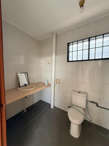 2-storey Terraced House for Sale in Taman Johor Jaya (Johor Bahru) - Maggie Lee - Bathroom - PropertyGuru.com.my