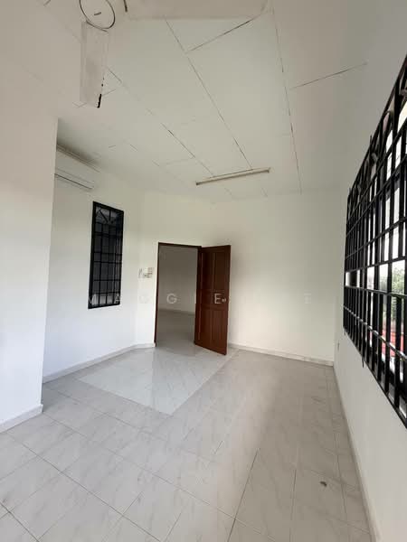 2-storey Terraced House for Sale in Taman Johor Jaya (Johor Bahru) - Maggie Lee - Interior - PropertyGuru.com.my