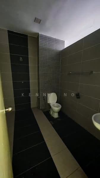 Pejabat untuk Dijual di Bandar Bukit Tinggi (Klang) - Kenny Ng - Bathroom - PropertyGuru.com.my