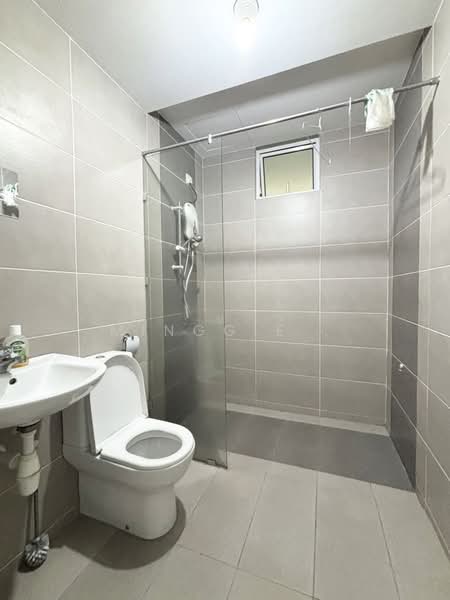 Service Residence for Sale at Summerton - Minggie . - Bathroom - PropertyGuru.com.my