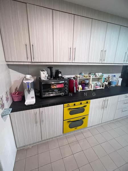 Rumah Banglo untuk Dijual di Taman Bukit Kempas (Tampoi) - Sharon Ng - Kitchen - PropertyGuru.com.my