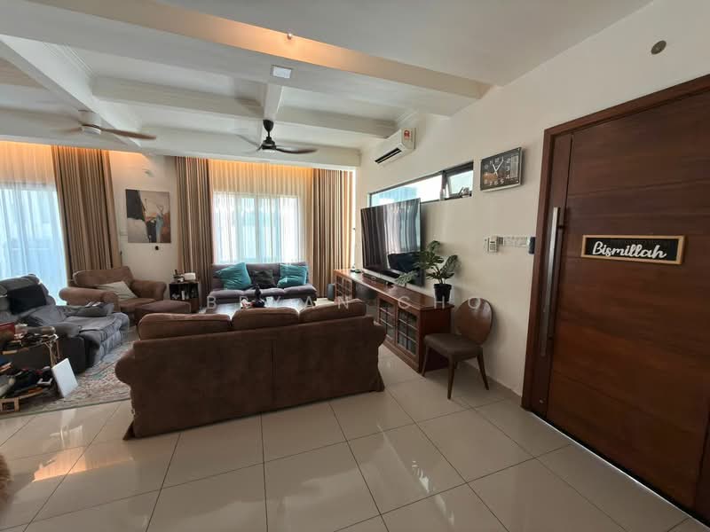 Rumah Berkembar untuk Disewa di Bandar Sungai Long (Selangor) - Bryan Cho - Living Room - PropertyGuru.com.my