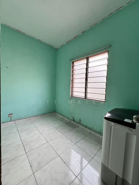 Flat for Sale at Seri Anggerik - Siti Haila - Interior - PropertyGuru.com.my