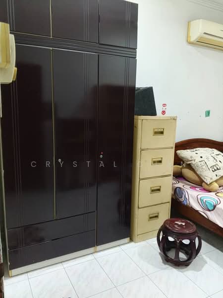 Rumah Teres 1 Tingkat untuk Dijual di Taman Universiti (Sri Gading) - Crystal Chan - Bedroom - PropertyGuru.com.my