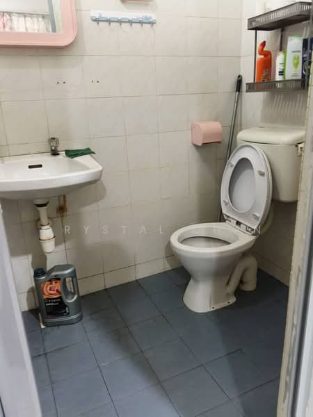 Rumah Teres 1 Tingkat untuk Dijual di Taman Universiti (Sri Gading) - Crystal Chan - Bathroom - PropertyGuru.com.my