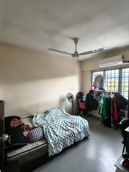 Rumah Flat untuk Dijual di Cemara - Miki Chan - Bedroom - PropertyGuru.com.my