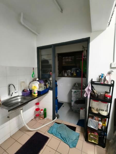 Rumah Flat untuk Dijual di Cemara - Miki Chan - Kitchen - PropertyGuru.com.my