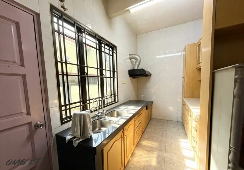 2-storey Terraced House for Sale in Taman Eng Ann (Klang) - Elaine Tan - Kitchen - PropertyGuru.com.my