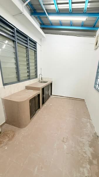 2-storey Terraced House for Rent in Taman Johor Jaya (Johor Bahru) - Tommy Phua - Kitchen - PropertyGuru.com.my