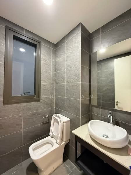 Kondominium untuk Disewa di Allevia - Jan Tham - Bathroom - PropertyGuru.com.my