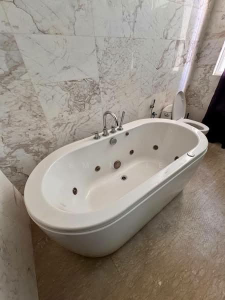 Semi-Detached House for Sale in Puchong (Selangor) - Leemini Lee - Bathroom - PropertyGuru.com.my