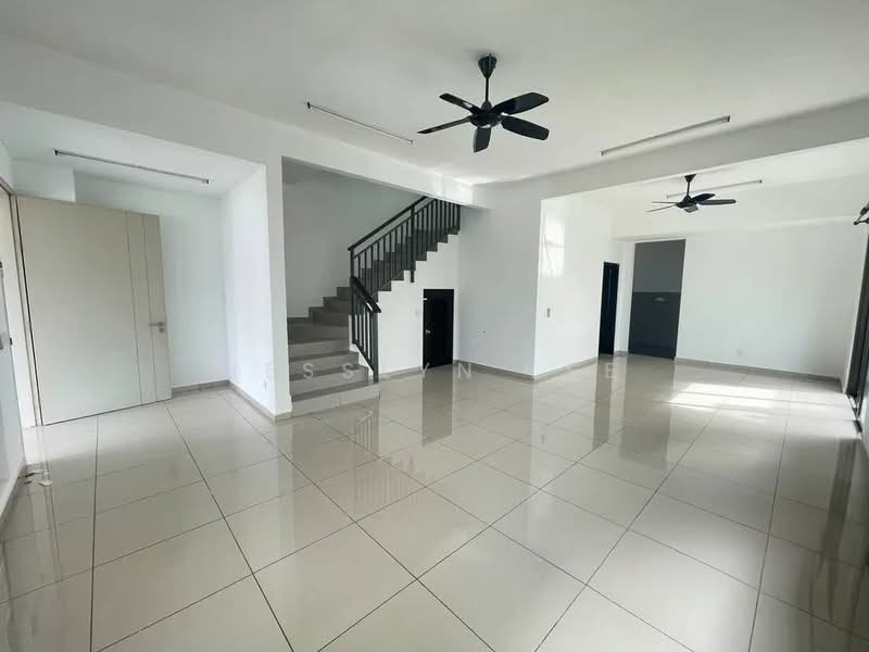 Rumah Berkembar untuk Dijual di Setia Ecohill (Semenyih) - Jesslyn Lee - Living Room - PropertyGuru.com.my