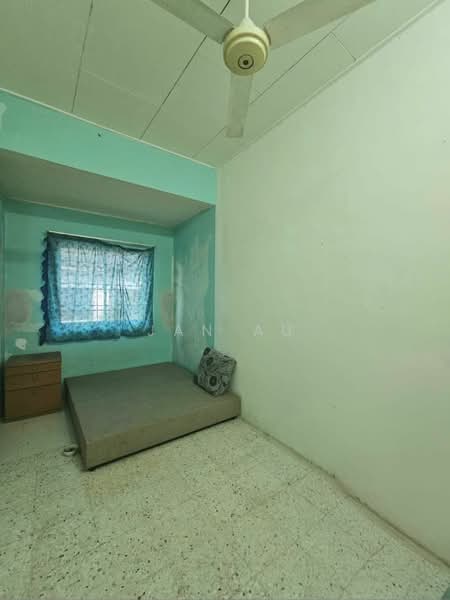 Rumah Teres 1 Tingkat untuk Dijual di Taman Desa Cemerlang (Ulu Tiram) - JAN AU - Bedroom - PropertyGuru.com.my
