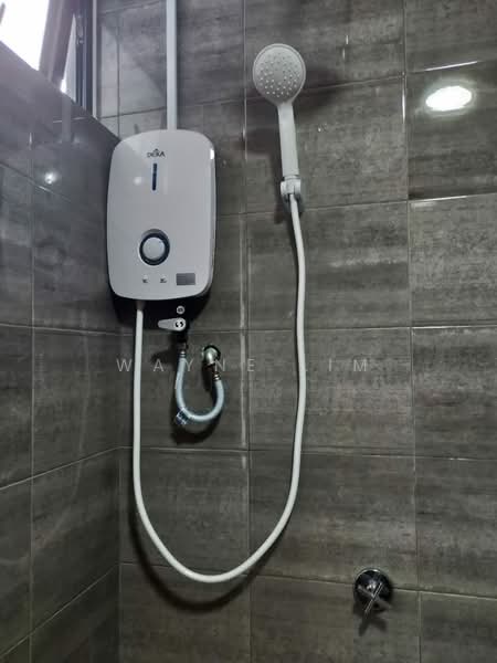 Service Residence for Rent at Symphony Tower (Menara Simfoni) - Wayne Lim - Bathroom - PropertyGuru.com.my