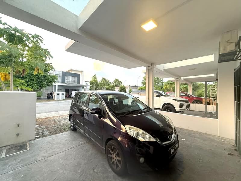 Rumah Teres 2 Tingkat untuk Dijual di Dengkil (Selangor) - Tengku Zairi - PropertyGuru.com.my