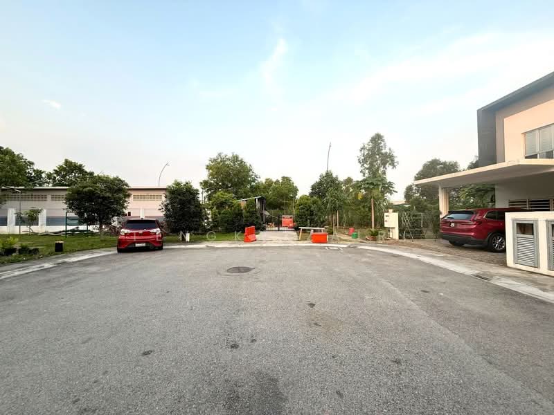 Rumah Teres 2 Tingkat untuk Dijual di Dengkil (Selangor) - Tengku Zairi - PropertyGuru.com.my