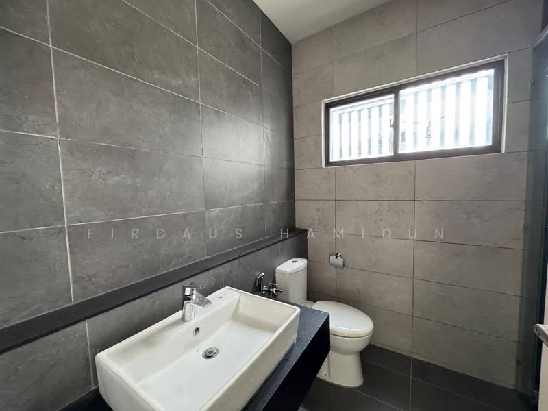 2-storey Terraced House for Sale in Telok Panglima Garang (Selangor) - Firdaus Hamidun - PropertyGuru.com.my