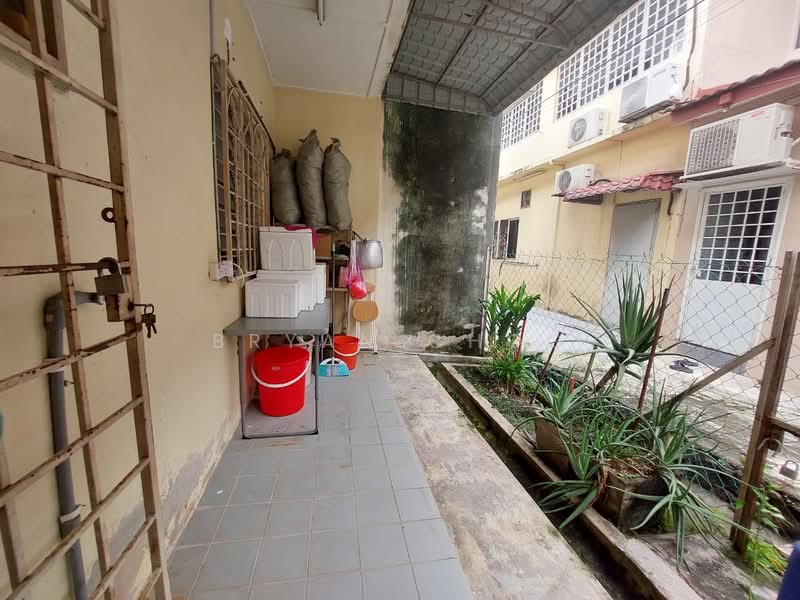 Rumah Teres 2 Tingkat untuk Dijual di Puchong (Selangor) - Bryan Choo - Exterior - PropertyGuru.com.my