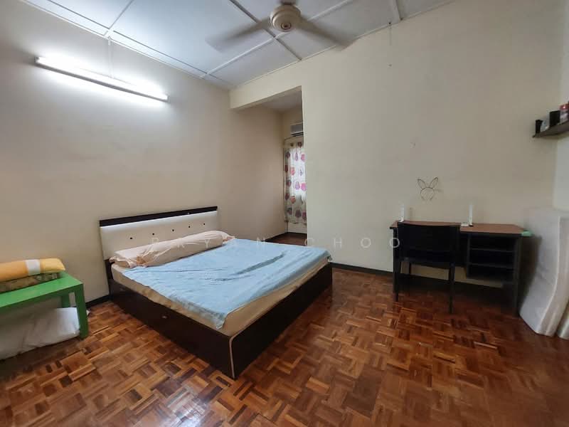 Rumah Teres 2 Tingkat untuk Dijual di Puchong (Selangor) - Bryan Choo - Bedroom - PropertyGuru.com.my
