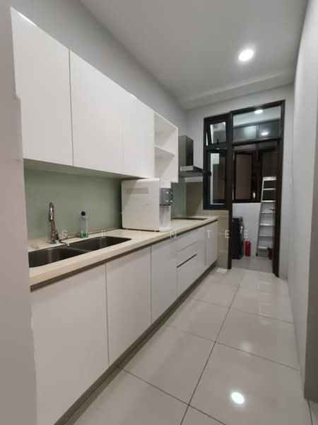 Service Residence for Rent at 8Scape Residence @ Sutera - Sue Jin Tee - Kitchen - PropertyGuru.com.my