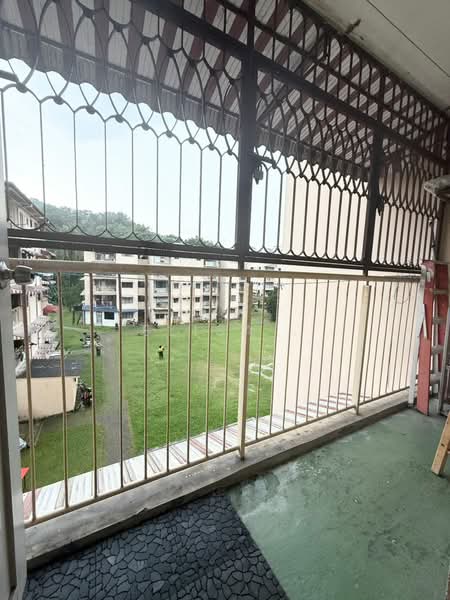 Flat for Sale at Seksyen 2 Wangsa Maju Flat - Elisa . - Balcony - PropertyGuru.com.my