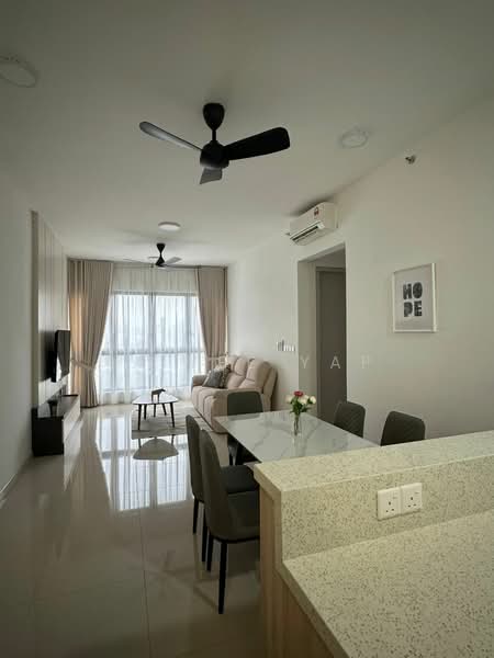 Servis Apartment untuk Disewa di Sunway Belfield - Li Yee Yap - Living Room - PropertyGuru.com.my