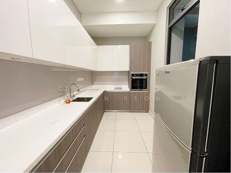 Kondominium untuk Dijual di The LIGHT COLLECTION II - Allen Yeoh - Kitchen - PropertyGuru.com.my