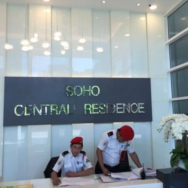 Pangsapuri untuk Dijual di Central Residence @ Sungai Besi - Leslie Low - Entrance - PropertyGuru.com.my