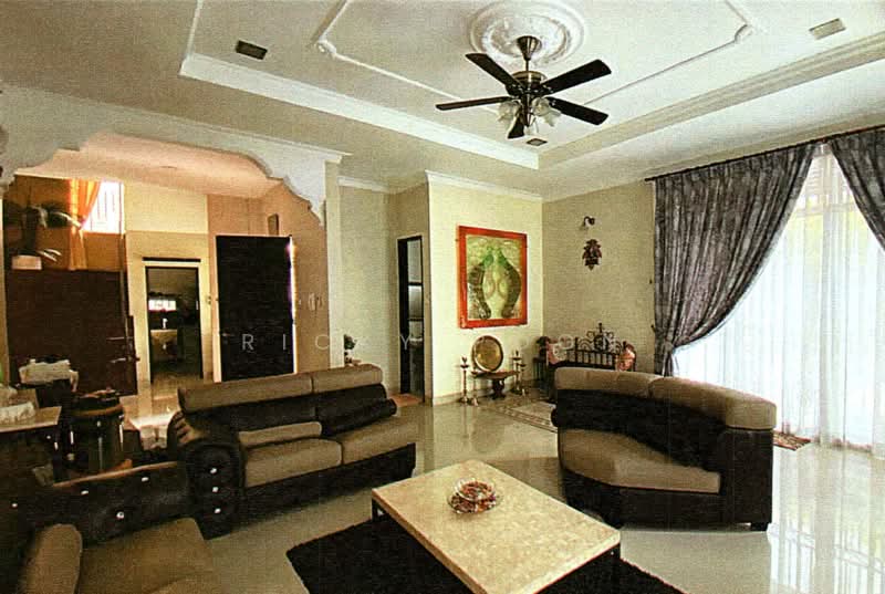 Rumah Banglo untuk Dijual di Taman Yarl (Jalan Klang Lama (Old Klang Road)) - Ricky Poon - Living Room - PropertyGuru.com.my